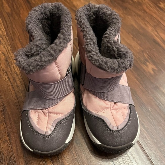 Nike Flex Advance Kids Pink and Gray Winter Boots-Size 10 - Picture 3 of 9